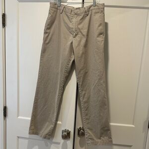 Men's Banana Republic Gavin Chino Pants in Khaki